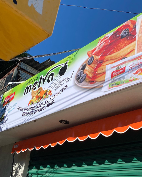 fabricación de anuncios en Guadalajara para cremería